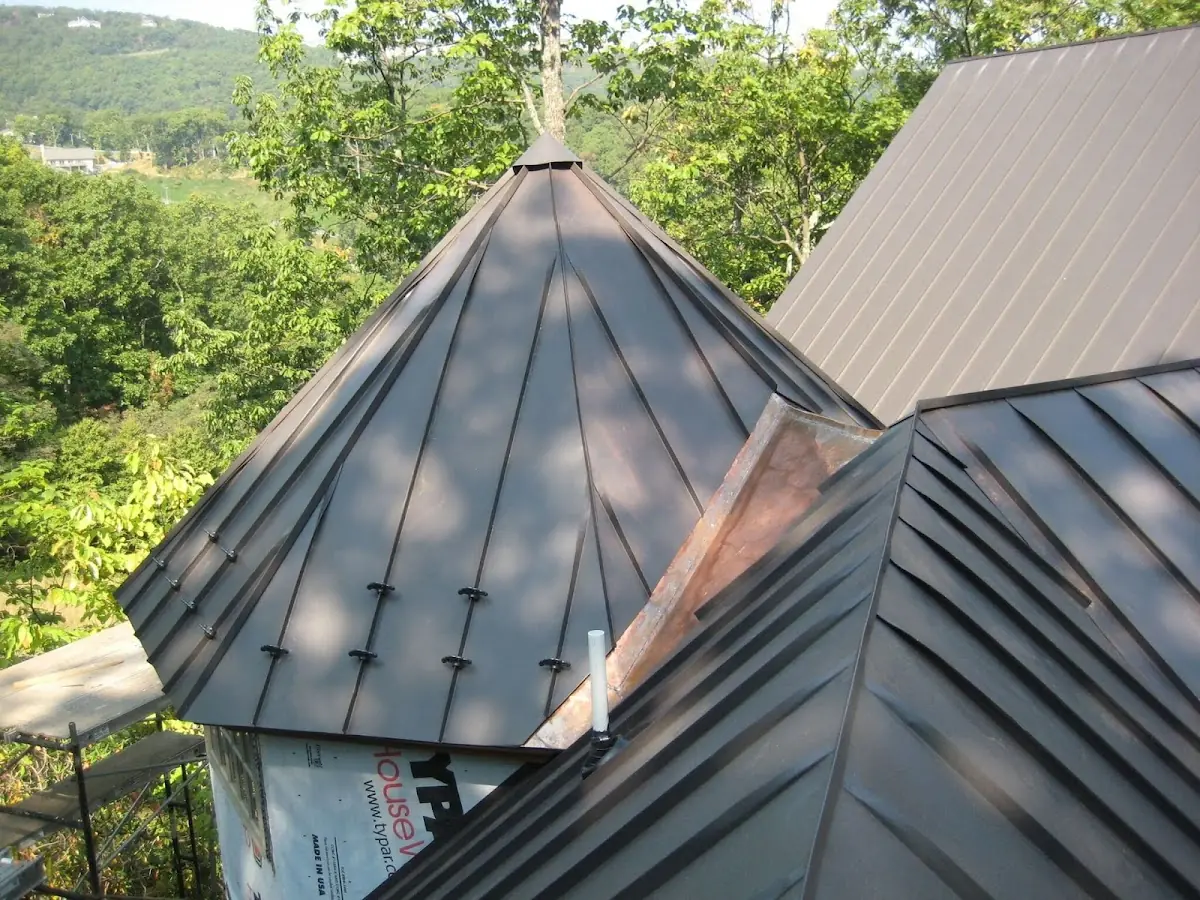 Professional Roof Tarp Installation by Craftsman Roofing in Torrington